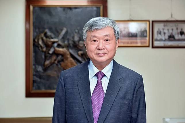 吹哨者質疑前任董事長蕭聰穎在病房整修工程標案中圖利特定廠商，向檢調檢舉。翻攝馬偕官網