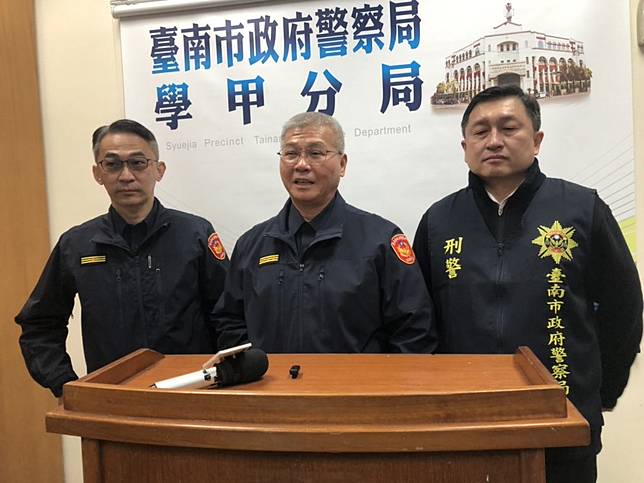 台南市警局長方仰寧十八日說明學甲88槍進度，逮獲提供槍枝的蔡嫌。（記者盧萍珊攝）