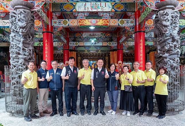 長祥宮五穀神農大帝壽誕，蘇俊賓副市長肯定信仰文化與公益精神。（新聞處提供）