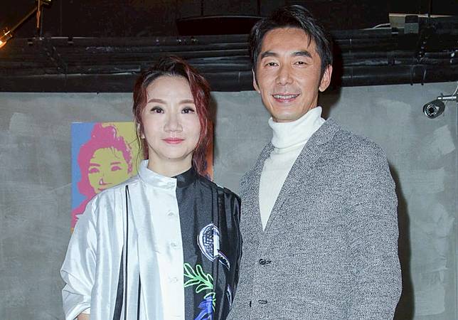 陶晶瑩（左）親自回擊網友留言，李李仁凌晨發聲了。（圖／吳松翰攝）
