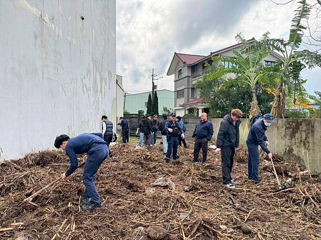 桃園市平鎮區今年一月間工地整地，發現一具人類白骨，警方當時出動警力找尋蛛絲馬跡。桃園市警察局平鎮分局