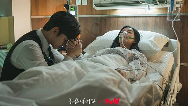 韓劇《淚之女王》女主角罹腦疾「雲狀細胞瘤」而失憶。（圖／翻攝IG／tvn_drama）
