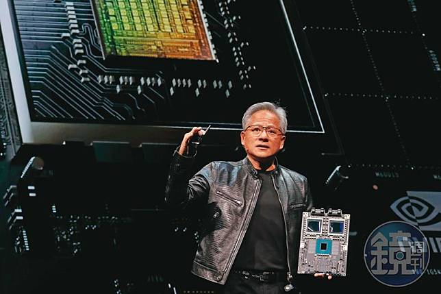 由輝達（nVidia）引爆的AI晶片競賽，帶動了CoWoS等先進封裝技術龐大需求。圖為輝達執行長黃仁勳。