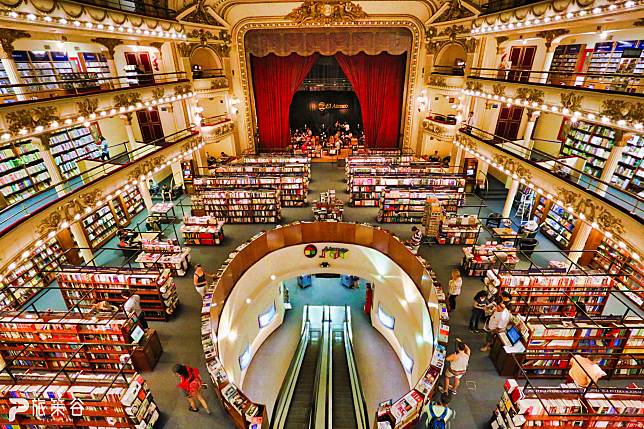 布宜諾斯艾利斯的雅典人書店被評為世界第二美的書店