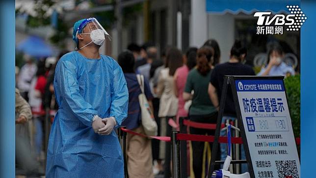 北京等多城重啟居民核酸檢測。（圖/達志影像美聯社）