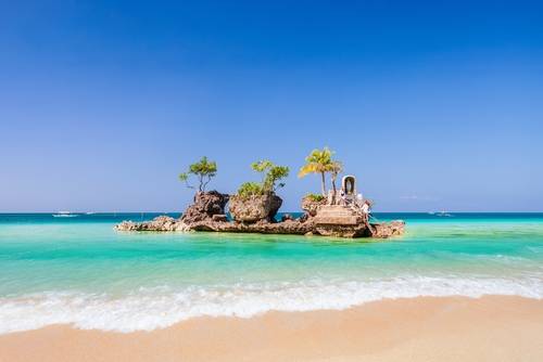 ▲聖母岩礁是長灘島必遊景點（圖/ shutterstock）