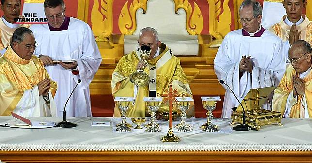 Viva Il Papa กึกก้อง คริสตชนปลื้มปีติรับโป๊ปฟรานซิสประกอบพิธีมิสซา