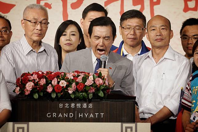 前總統馬英九、國民黨主席吳敦義、國民黨總統參選人韓國瑜同框。   圖：張良一/攝(資料照片)