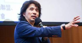 葉丙成涉洩密教育部認無違法！　當事女學生赴北檢提告洩個資