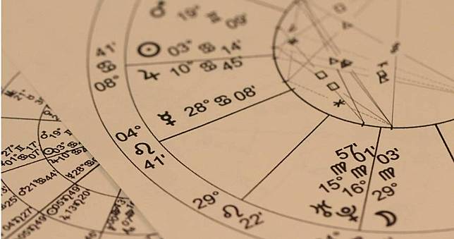 秋冬「寡宿星」影響4生肖！命理師曝感情變動　1類人恐錯過機會