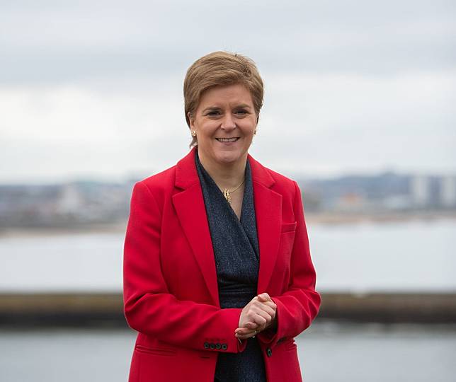 蘇格蘭首席大臣施特金(Nicola Sturgeon)表示，她尊重這項裁決，但感到「失望」。(圖:Nicola Sturgeon臉書)