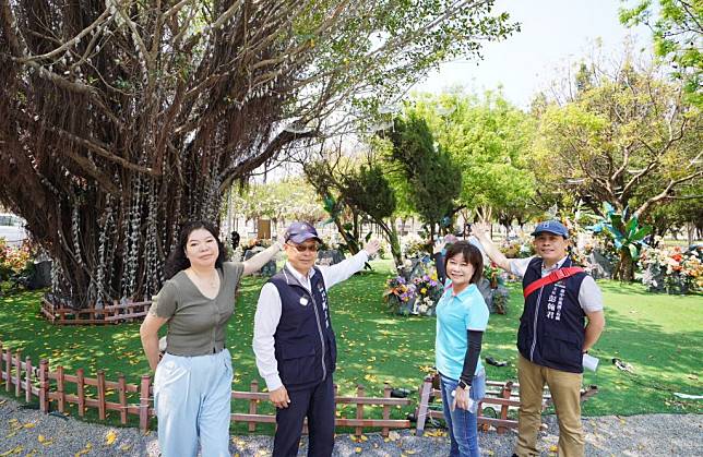 二０二四中台灣元宵燈會最熱門的燈區，中央公園「龍之異次元」留展目前正如火如荼的進行整合及優化，將作為長期靜態。（記者陳金龍攝）