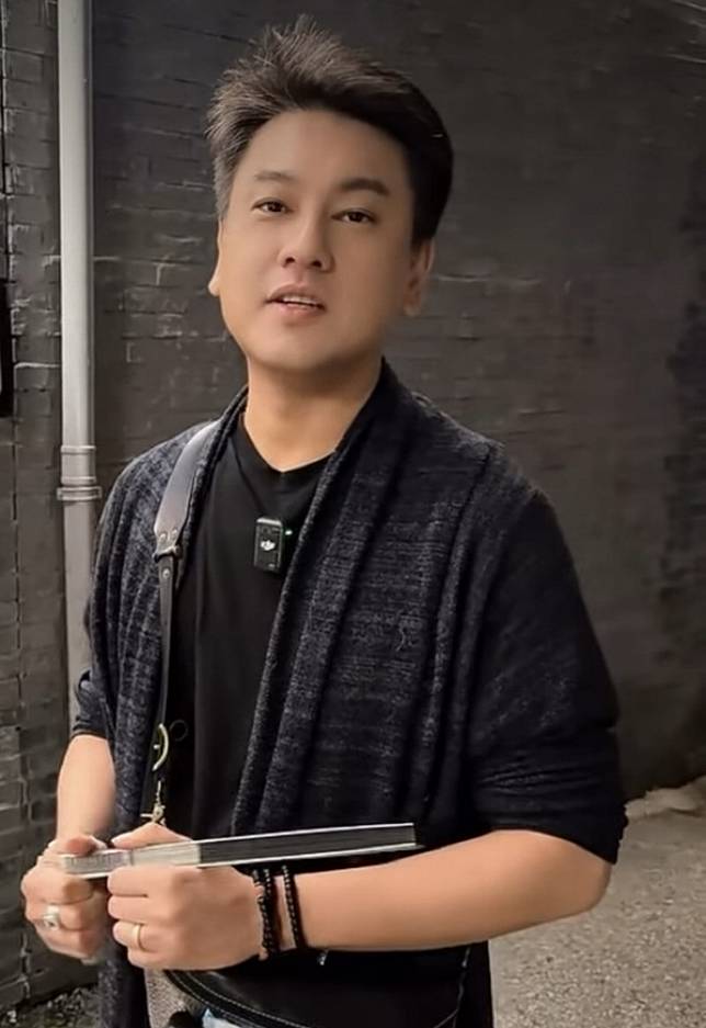 朱孝天疑似又在節目裡暗戳阿信。(翻攝自IG)