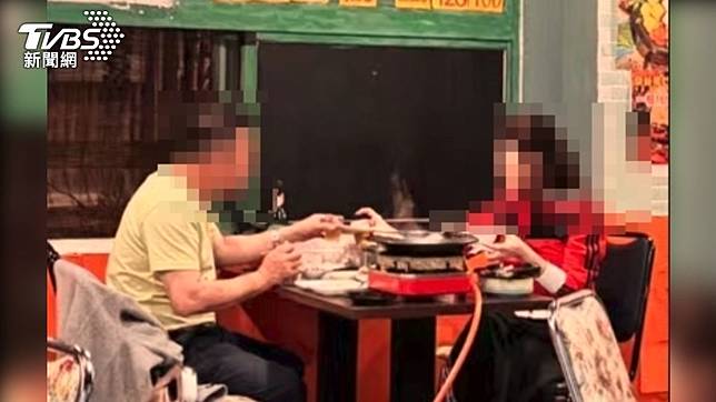 控訴已婚資深教官與其他女子用餐約會。（圖／爆料者提供）
