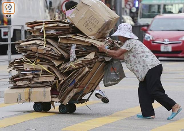 香港有高達140.6萬人被界定為貧窮，數字創十年新高。