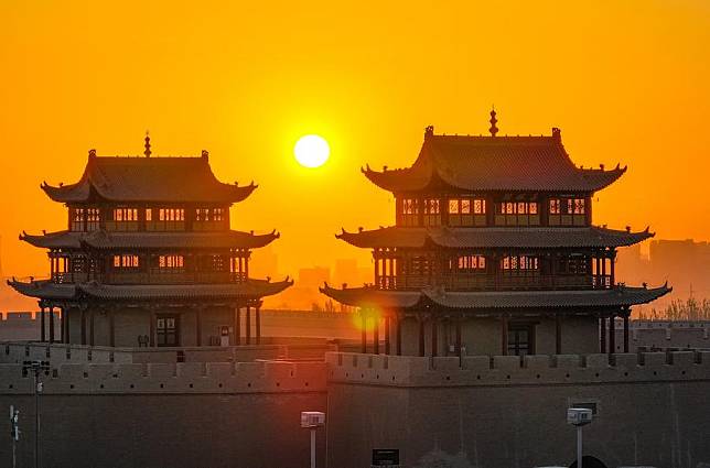 A drone photo taken on Oct. 17, 2024 shows the autumn scenery of the Jiayu Pass in the city of Jiayuguan, northwest China's Gansu Province. The Jiayu Pass is the starting point of a section of the Great Wall constructed during the Ming Dynasty (1368-1644). The pass also served as a vital passage on the ancient Silk Road. (Xinhua/Chen Yehua)