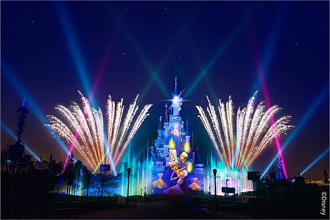 法國巴黎迪士尼樂園推30周年慶祝活動！超美夜間秀強勢回歸，軟萌《星際異攻隊》格魯特造型美食同步登場