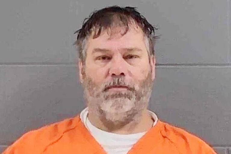 54-Year-Old Man in the United States Pleads Guilty to Repeatedly Sexually Assaulting 14-Year-Old Girl, Causing Pregnancy: Details