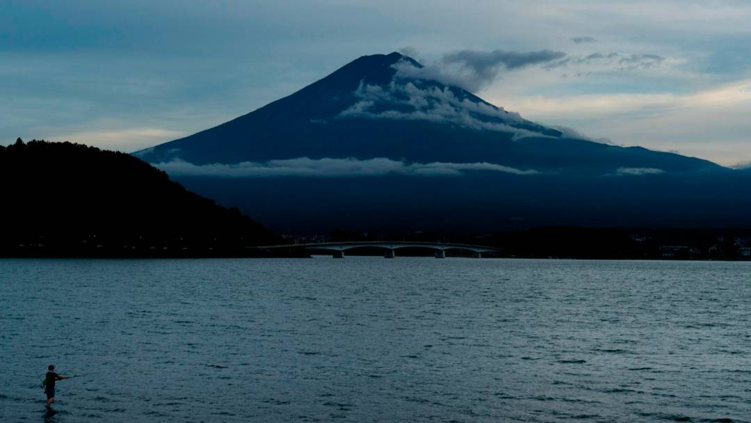 Chinese-Owned Hotel in Lake Kawaguchi, Japan Sparks Controversy with Japanese Residents: What Happened to Inoue’s Land?