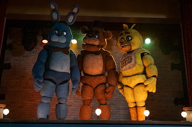 Five Nights at Freddy's Movie Trailer Unleashes Murderous Robots!