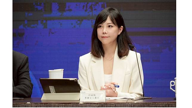 行政院發言人李慧芝表示，舉債普發現金將債留子孫實屬不當。資料照片行政院提供
