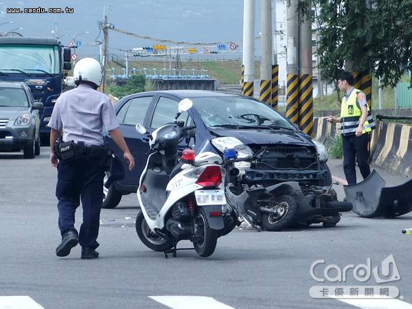 轉彎車未禮讓直行車先行，縱使轉彎車被撞上，鑑定發生的因果關係，仍須負擔主要肇責(圖/卡優新聞網)