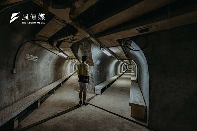 部署壽山—西子灣隧道與全民防衛展，透過插畫設計與聲景設計導入最身歷其境的防空演習。（圖/高市文化局提供）