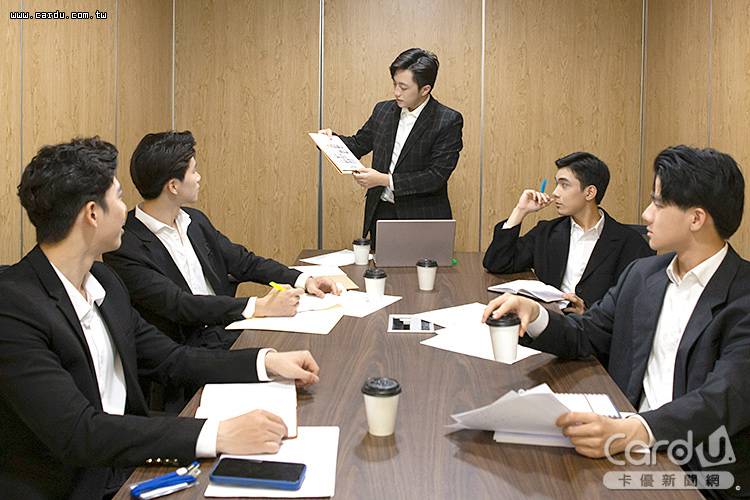 基層員工分紅新制入法 月薪未滿6.3萬加薪有望 | 卡優新聞網 | LINE TODAY