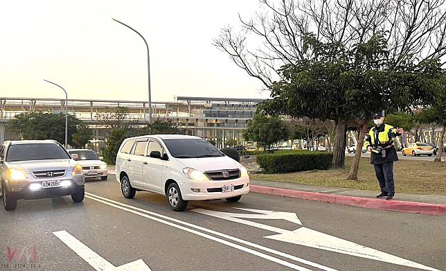 春節返鄉潮將至！　虎警全力疏導高鐵雲林站車流，讓旅客安心過好年