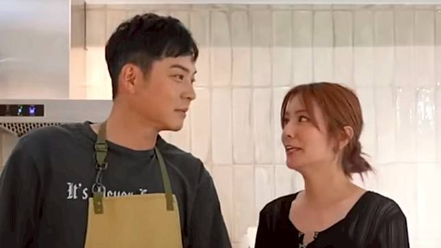 姚元浩（左）、莎莎推出料理單元《嗨！HOW cooking》。好看娛樂提供