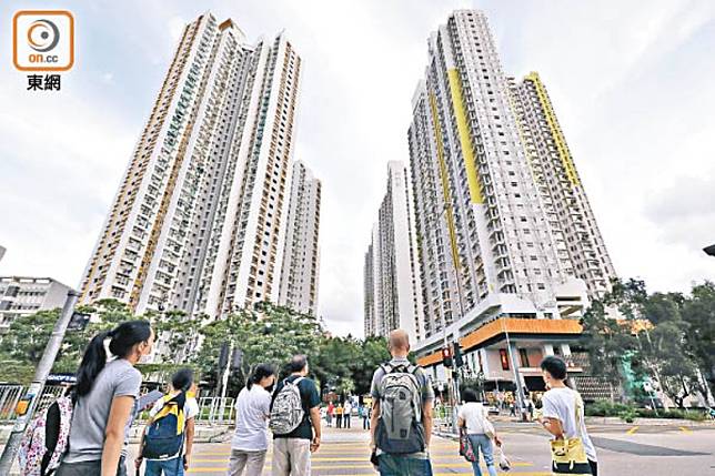 公屋居民因沒有申報香港住宅物業被法庭定罪。