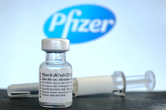 【美股研究報告】輝瑞Pfizer靠BNT疫苗、Paxlovid特效藥打響名聲，新冠疫情趨緩後，RSV疫苗將成為下波重點潛能
