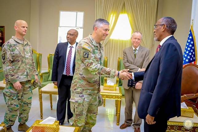 2022年5月12日，美軍非洲司令部司令湯森訪問索馬利蘭，與總統阿布迪會面（翻攝推特）