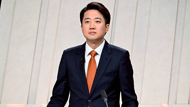 2025年5月27日南韓總統候選人辯論會，李俊錫講出不雅言論。美聯社資料照
