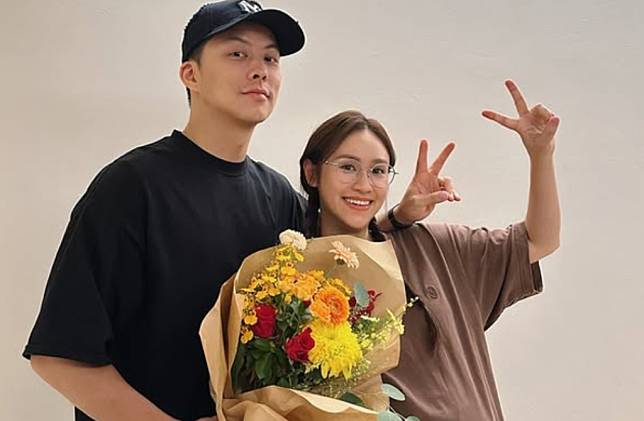 Sandy和圈外老公結婚後，家庭生活幸福恩愛。（圖／翻攝自Sandy IG）