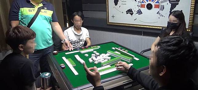 新興娛樂性主題餐廳進攻台南，打麻將隨時湊桌，籌碼可換錢引警上門