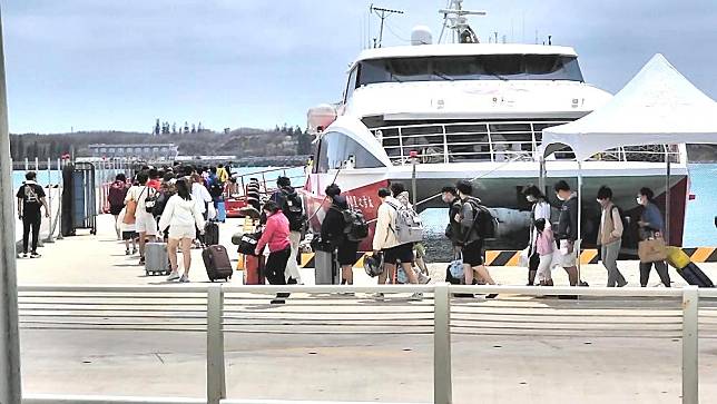 風勢突變大 馬公港封港