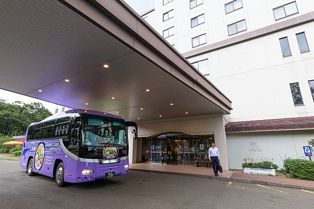 
<p>飯店與仙台機場有直達巴士ー「takeya交通」</p><p>
時刻表：<a href=