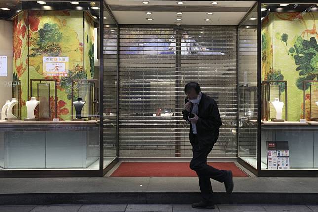 Shops in Hong Kong, already weakened from the impact of the anti-government protests, are struggling to survive the coronavirus pandemic. Photo: Nora Tam