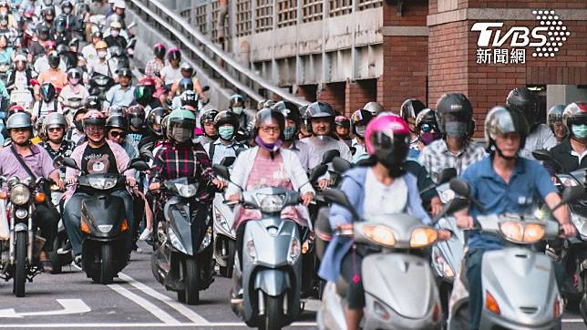 台灣機車密度極高。（示意圖／shutterstock達志影像）