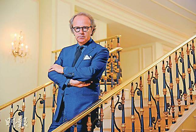 CEO Andrea Della Valle Hogan LINE TODAY