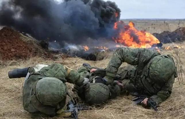 烏軍猛烈的砲火讓俄軍傷亡慘重。 圖 : 翻攝自騰訊網/三石筆記