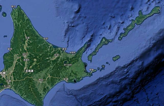 北海道外海的四座島嶼，日本稱為北方領土(或稱北方四島)，俄羅斯則稱為南千島群島(Southern Kurils)。(圖：取自Google Map)
