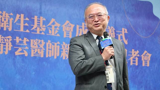 台大醫學院院長吳明賢23日驚傳因到院前心肺功能停止（OHCA）送醫搶救，今晚傳出已恢復心跳。李政龍攝
