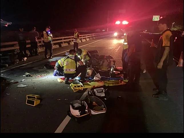 台9線台東大武路段發生嚴重車禍，造成一對夫妻死亡。翻攝畫面