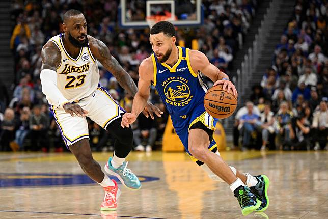 NBA明星賽公布第一波球迷投票結果，LeBron James與Stephen Curry在各自的位置上排名第3。（圖片來源 LINE TODAY：AP/達志影像）