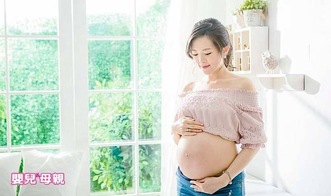 脹奶、乳頭暗沉…懷孕後那些奇怪的生理改變