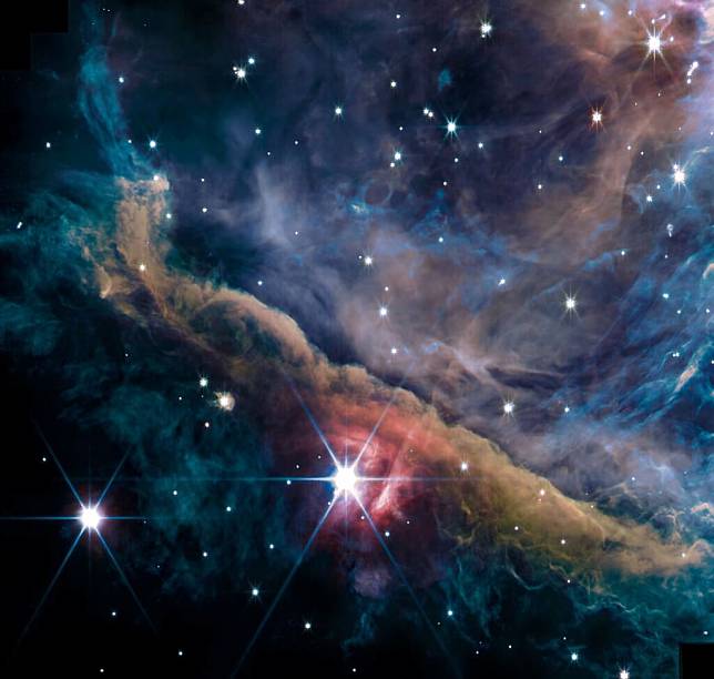 韋伯望遠鏡捕捉獵戶座大星雲 揭露恆星誕生細節