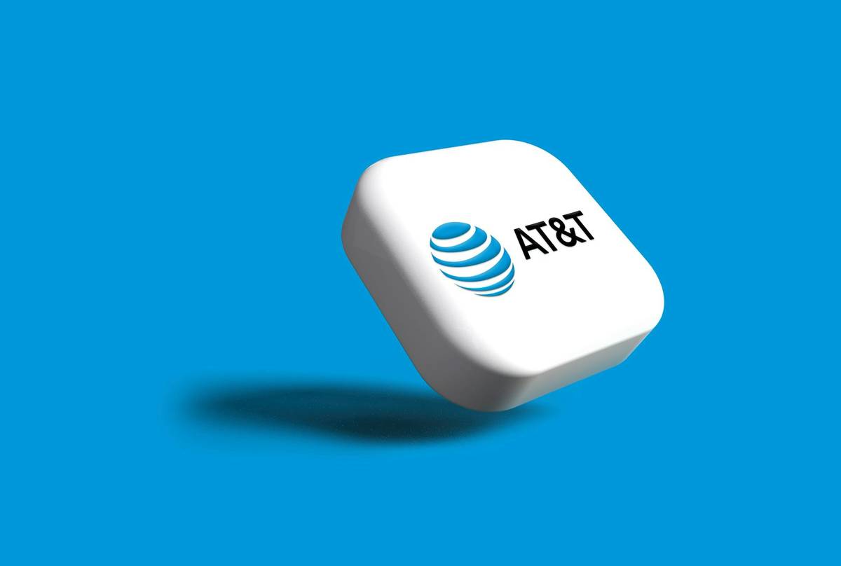 別讓 AI 模型吃光 IT 預算！拆解 AT&T 降本 90%、每日處理 270 億 Token 的秘訣 | TechOrange 科技報橘 ...
