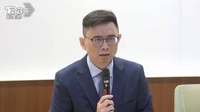 孩子在學校被指控霸凌，立委賴瑞隆親自出面說明，替孩子的行為道歉。(圖／TVBS)